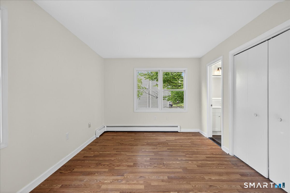 492 Long Hill Road Middletown CT 06457