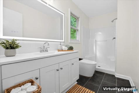 492 Long Hill Road Middletown CT 06457