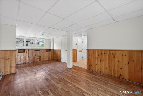 492 Long Hill Road Middletown CT 06457