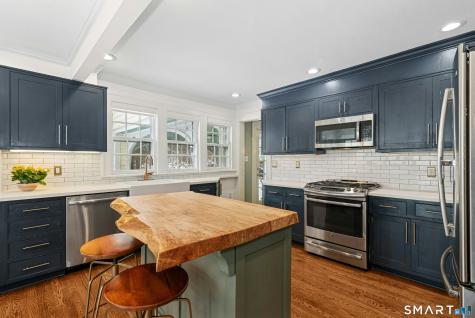 84 Algonquin Road Fairfield CT 06825