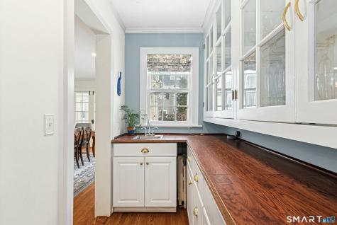 84 Algonquin Road Fairfield CT 06825