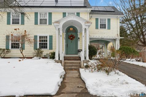 84 Algonquin Road Fairfield CT 06825