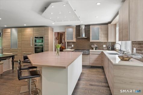 94 Vista Road Wilton CT 06897