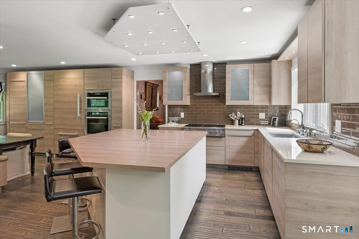 94 Vista Road Wilton CT 06897