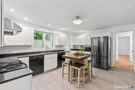 2 Old Field Road West Hartford CT 06117