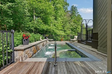 196 Echo Hill Drive Stamford CT 06903