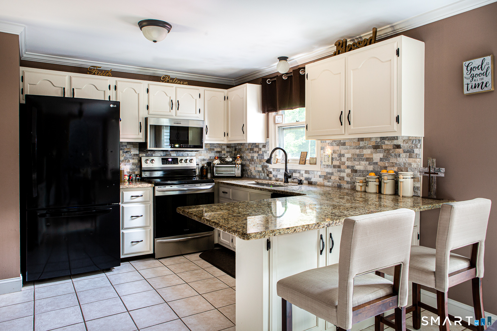 8 Old Towantic Hill Road Oxford CT 06478