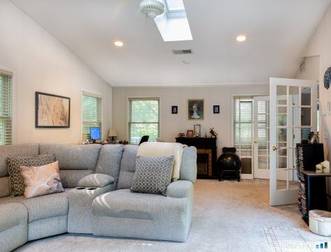 8 Old Towantic Hill Road Oxford CT 06478