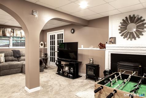 8 Old Towantic Hill Road Oxford CT 06478