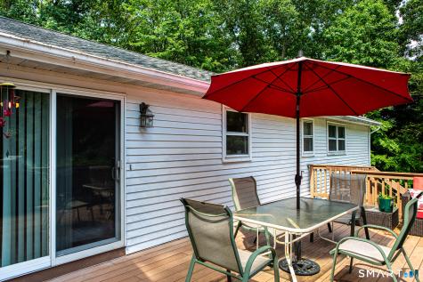 8 Old Towantic Hill Road Oxford CT 06478