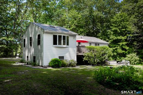 8 Old Towantic Hill Road Oxford CT 06478