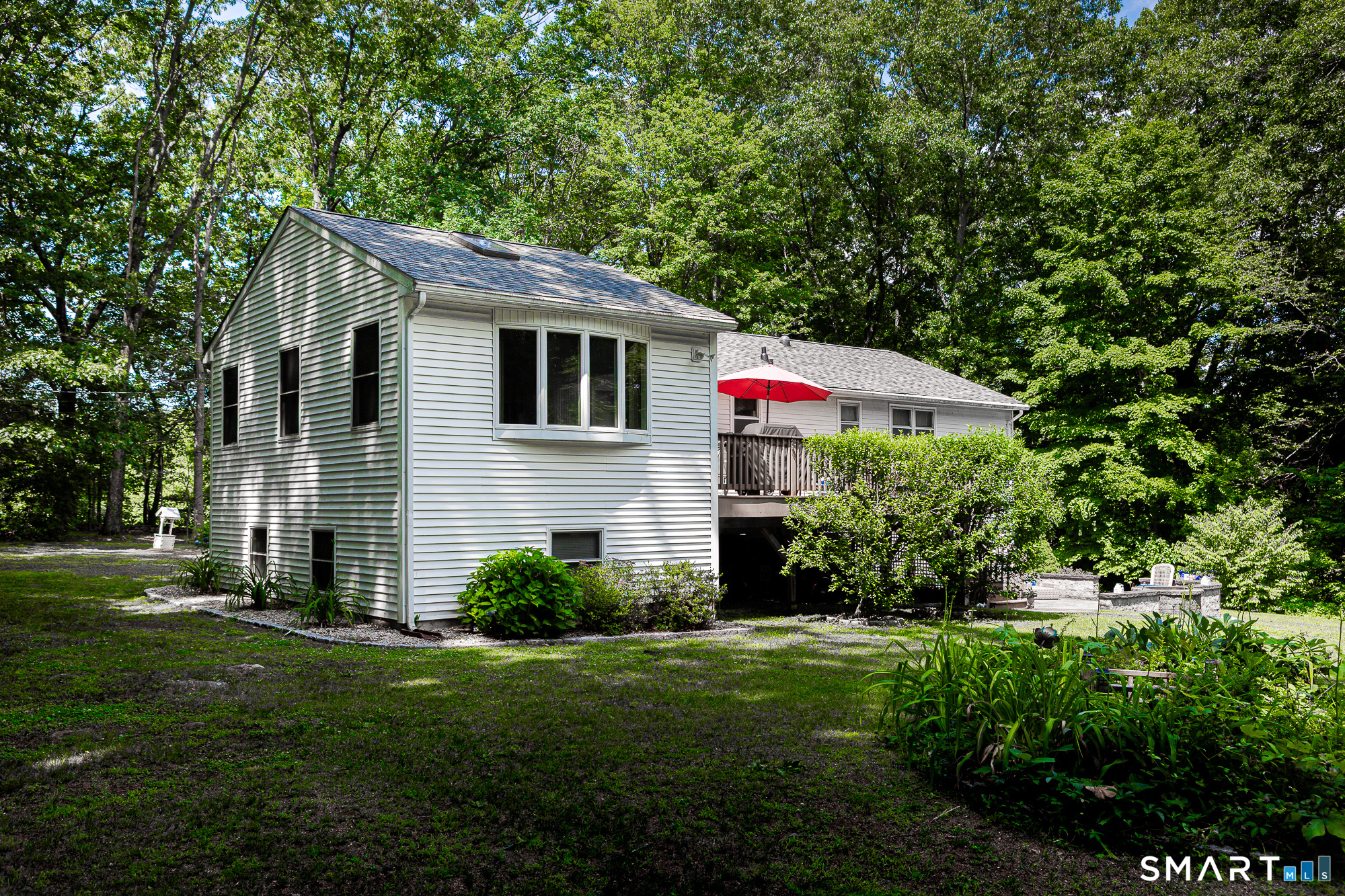 8 Old Towantic Hill Road Oxford CT 06478
