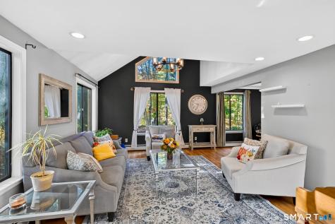 6 Fawnbrook Lane Simsbury CT 06070