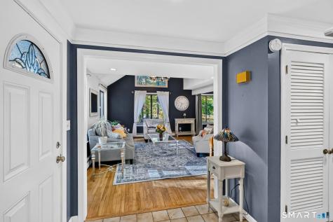 6 Fawnbrook Lane Simsbury CT 06070