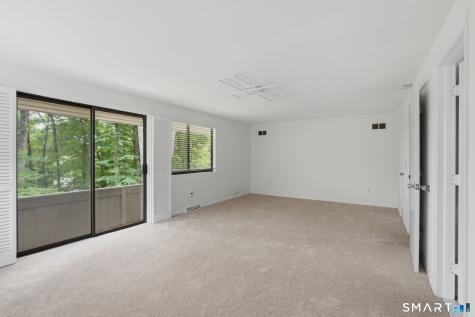 21 Hemlock Lane Avon CT 06001