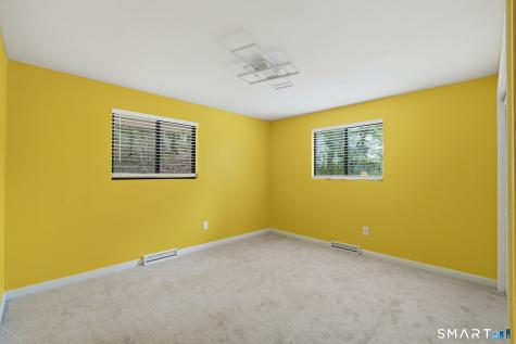 21 Hemlock Lane Avon CT 06001