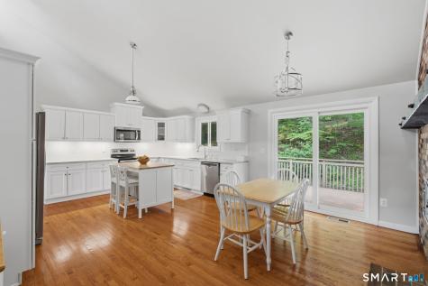 21 Hemlock Lane Avon CT 06001