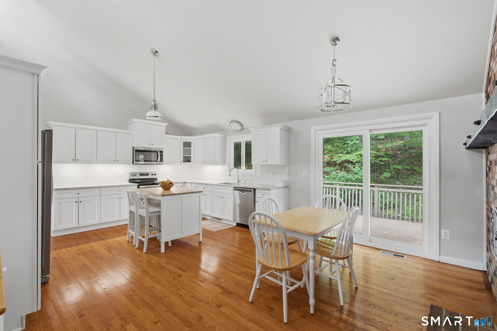 21 Hemlock Lane Avon CT 06001
