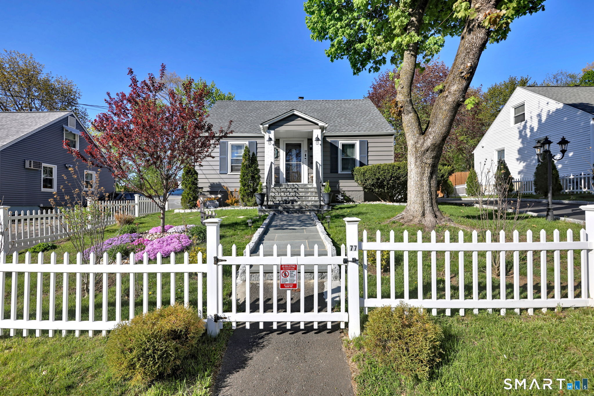 77 Raymond Street Waterbury CT 06706