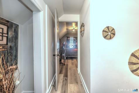 77 Raymond Street Waterbury CT 06706