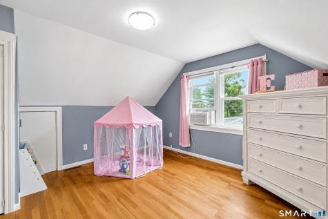 143 Red Oak Road Bridgeport CT 06606