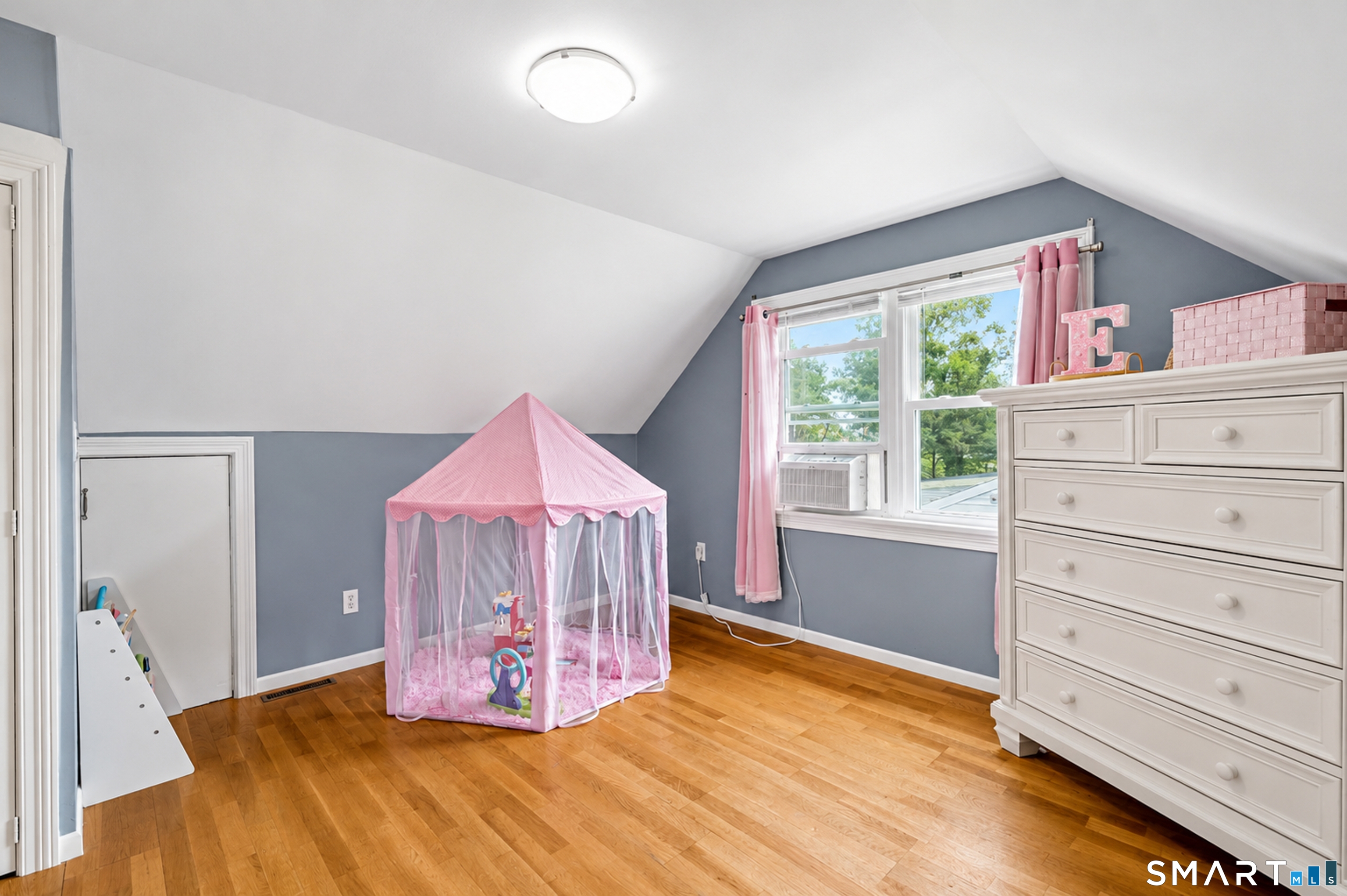 143 Red Oak Road Bridgeport CT 06606