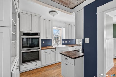 85 Baker Avenue Groton CT 06340