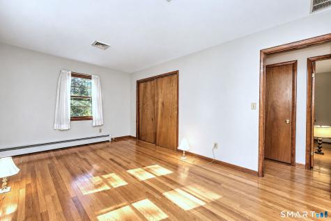 433 Herbert Street Orange CT 06477