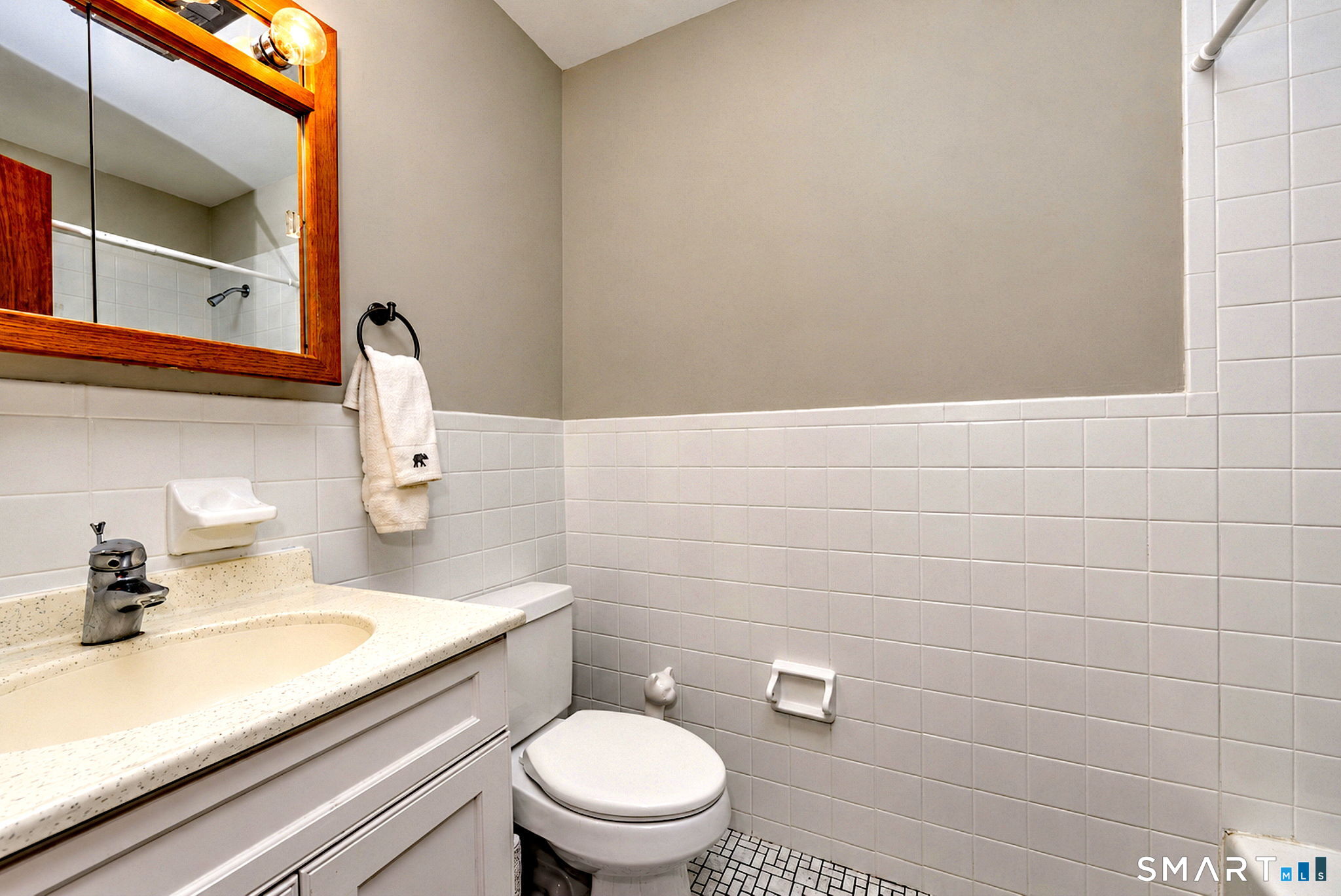 433 Herbert Street Orange CT 06477