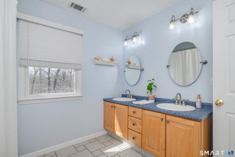 17 Weldon Woods Road New Fairfield CT 06812