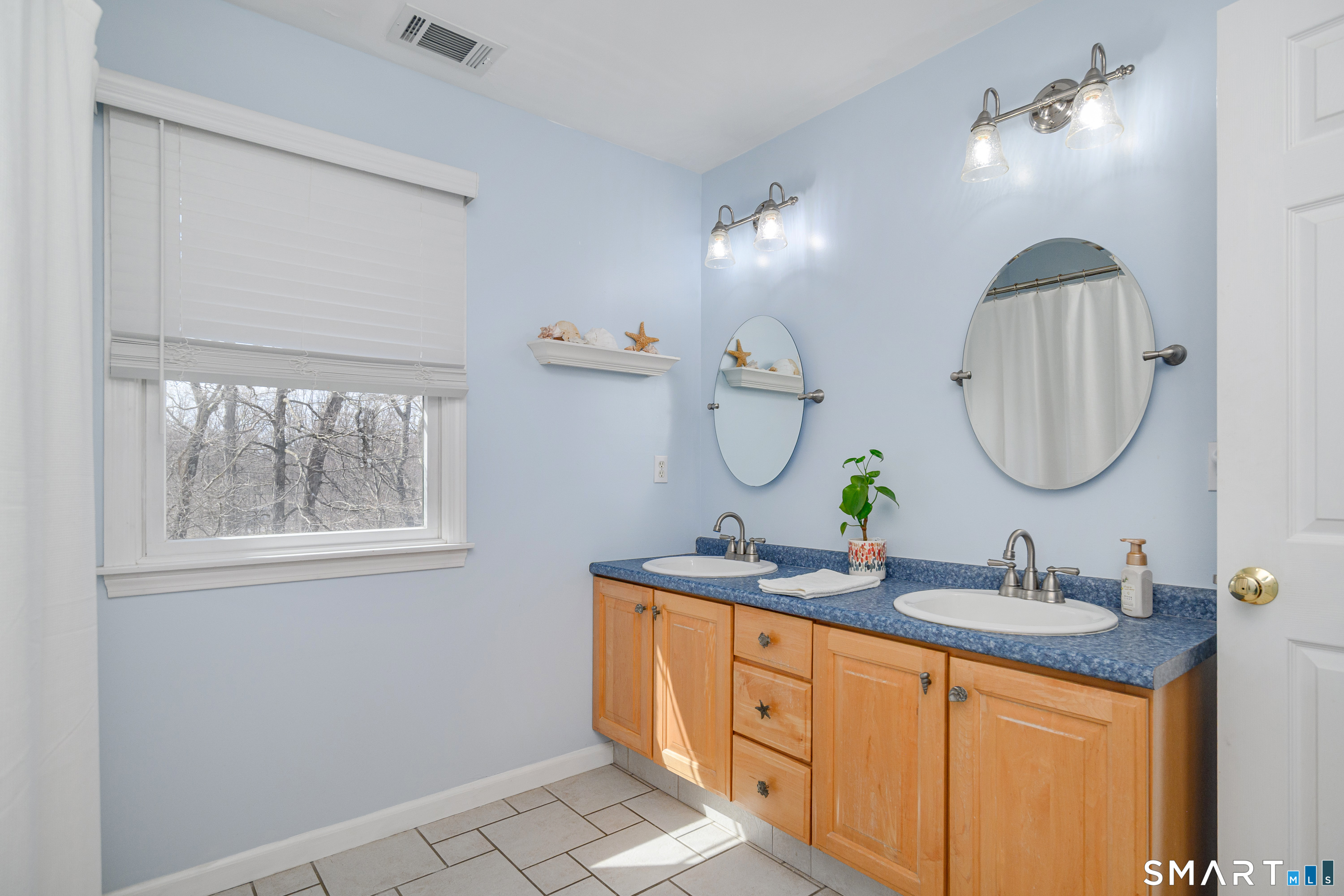 17 Weldon Woods Road New Fairfield CT 06812
