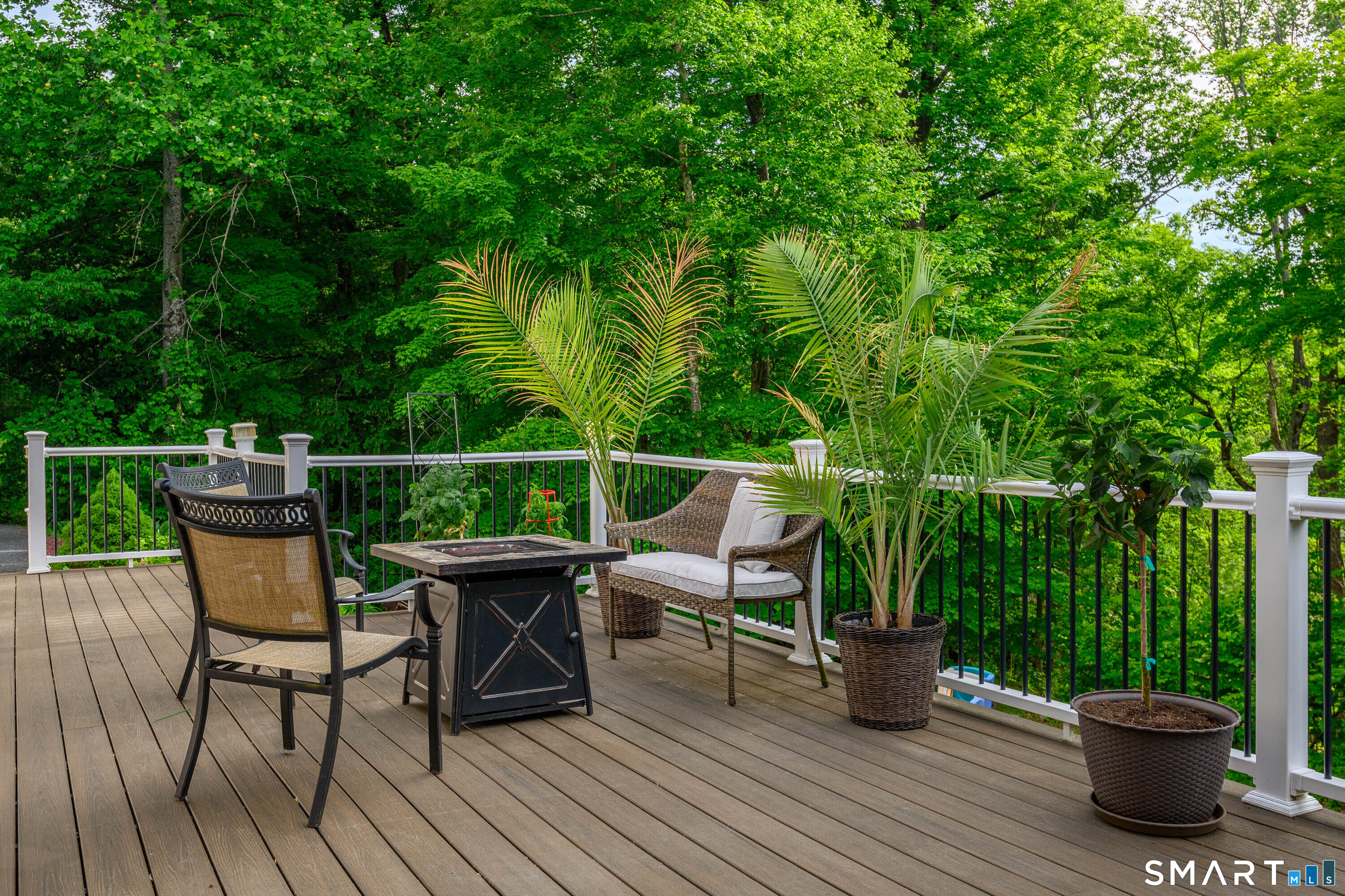 17 Weldon Woods Road New Fairfield CT 06812