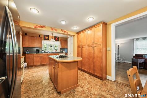 214 North Hoadley Street Naugatuck CT 06770