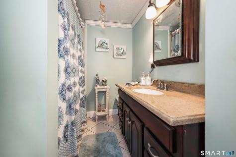 214 North Hoadley Street Naugatuck CT 06770