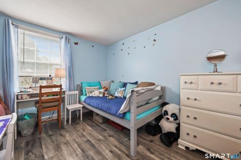 214 North Hoadley Street Naugatuck CT 06770