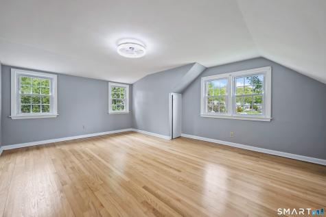214 North Hoadley Street Naugatuck CT 06770