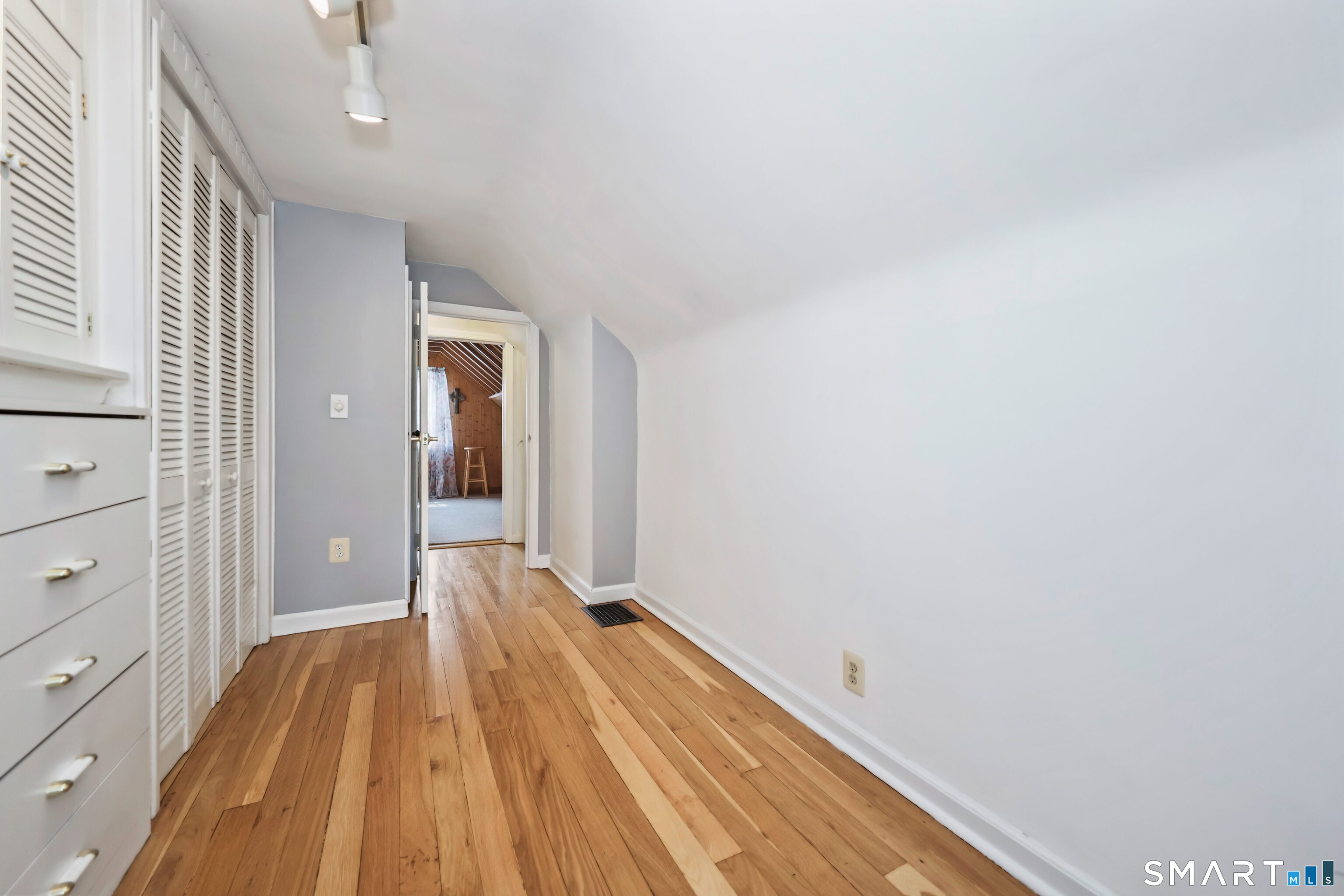 214 North Hoadley Street Naugatuck CT 06770