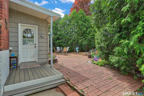 214 North Hoadley Street Naugatuck CT 06770