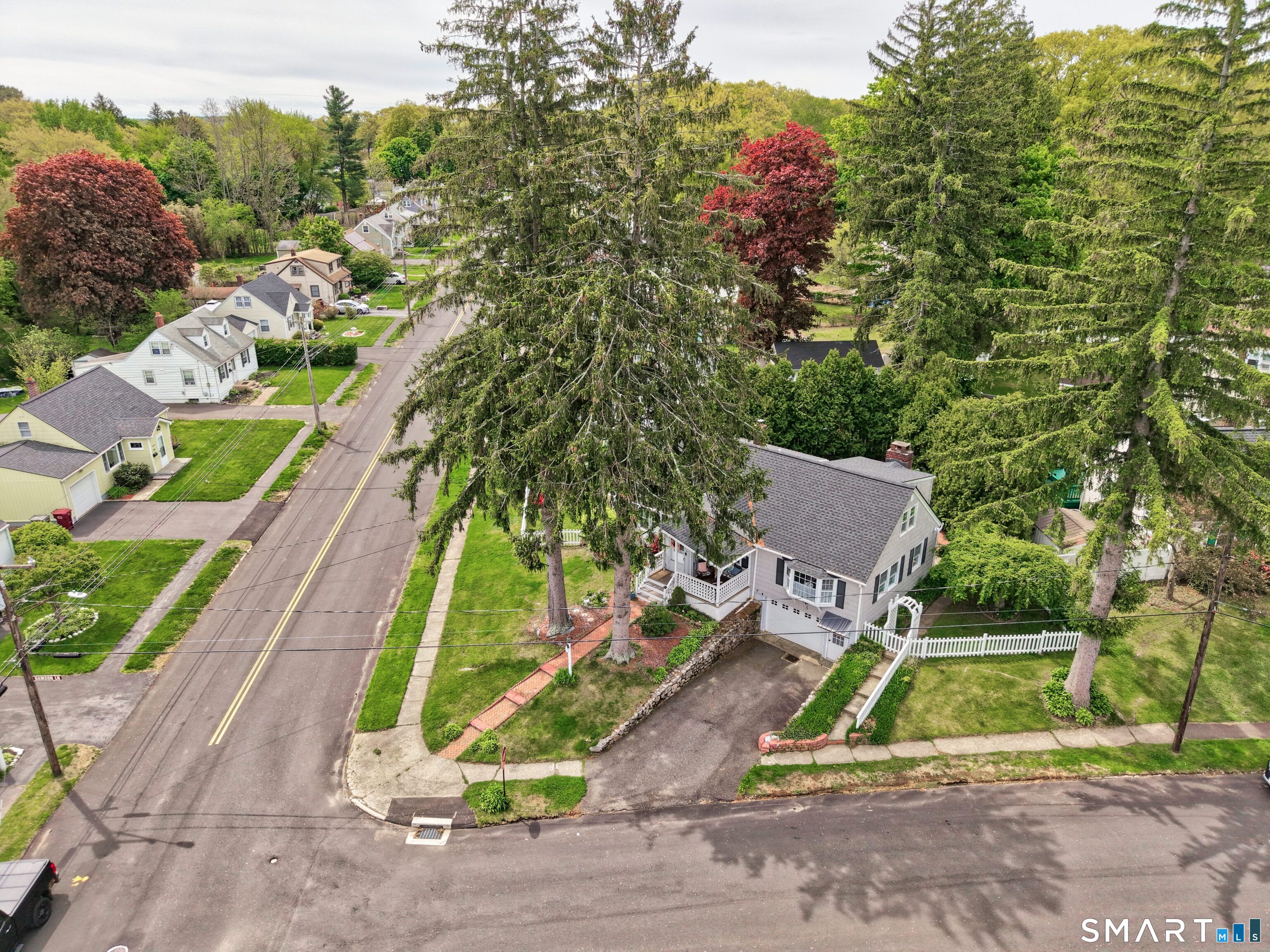 214 North Hoadley Street Naugatuck CT 06770