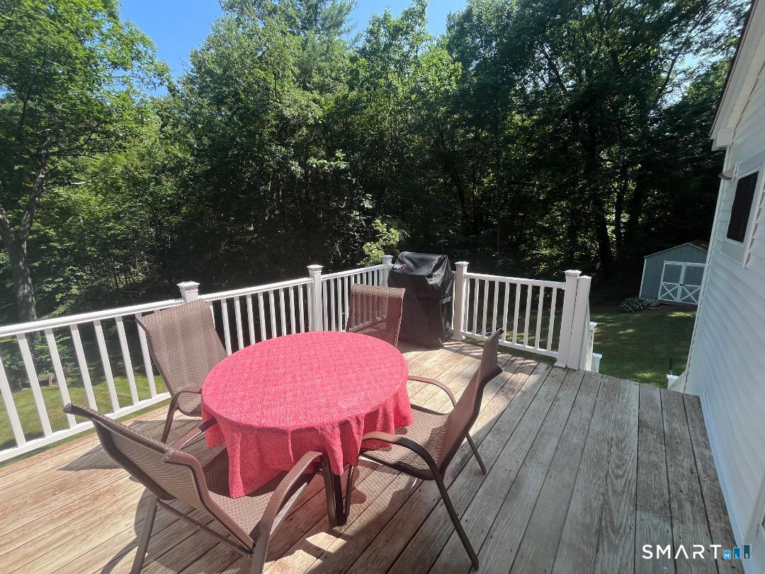 91 White Road Ellington CT 06029
