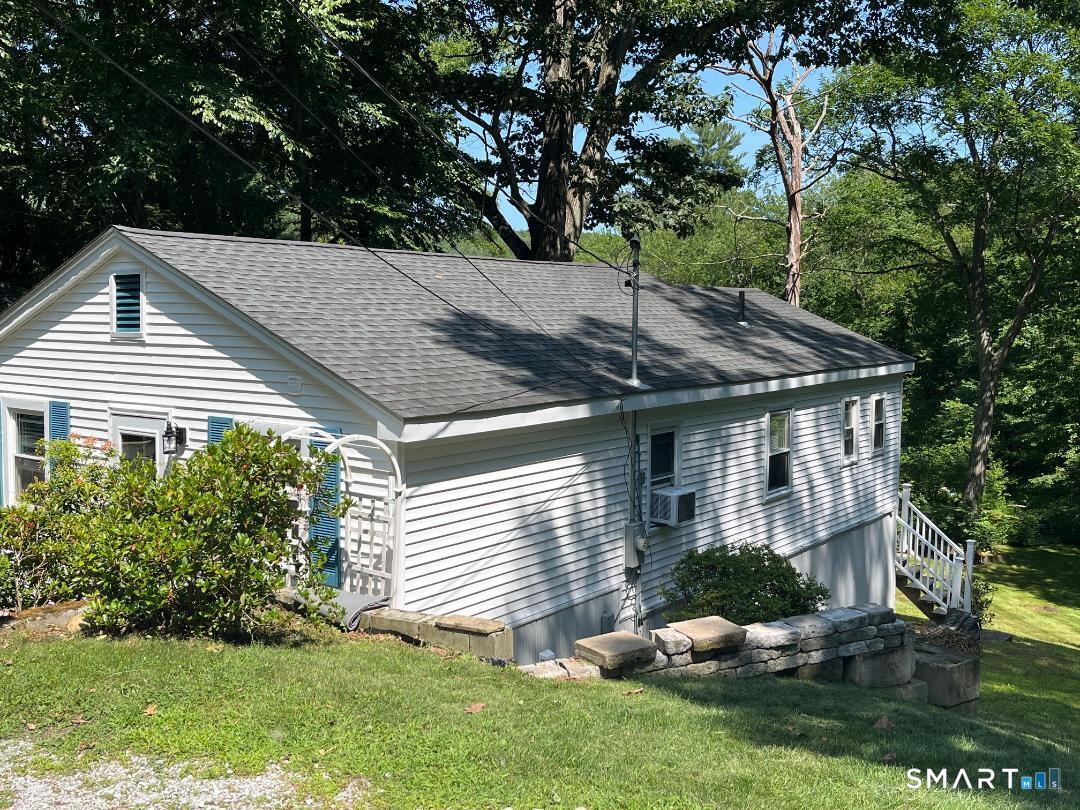 91 White Road Ellington CT 06029