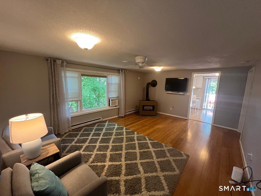 91 White Road Ellington CT 06029