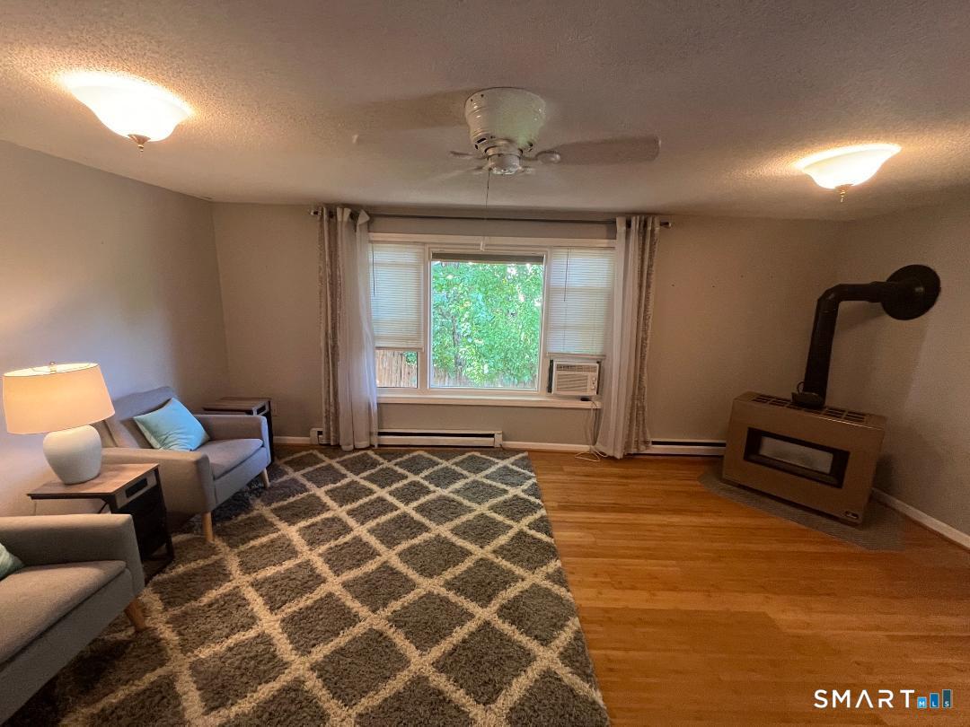 91 White Road Ellington CT 06029