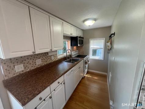 91 White Road Ellington CT 06029
