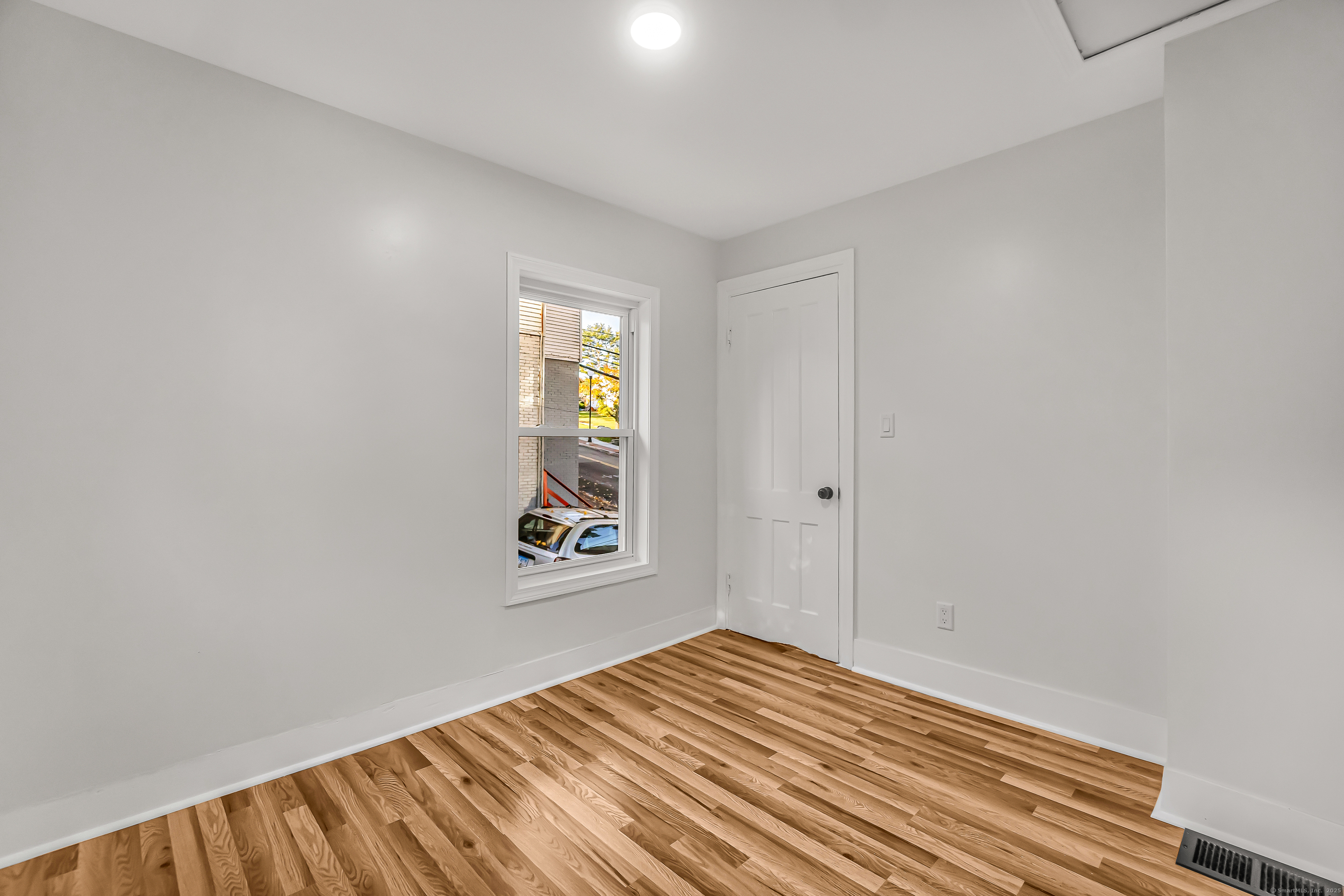 32 Hill Street Shelton CT 06484