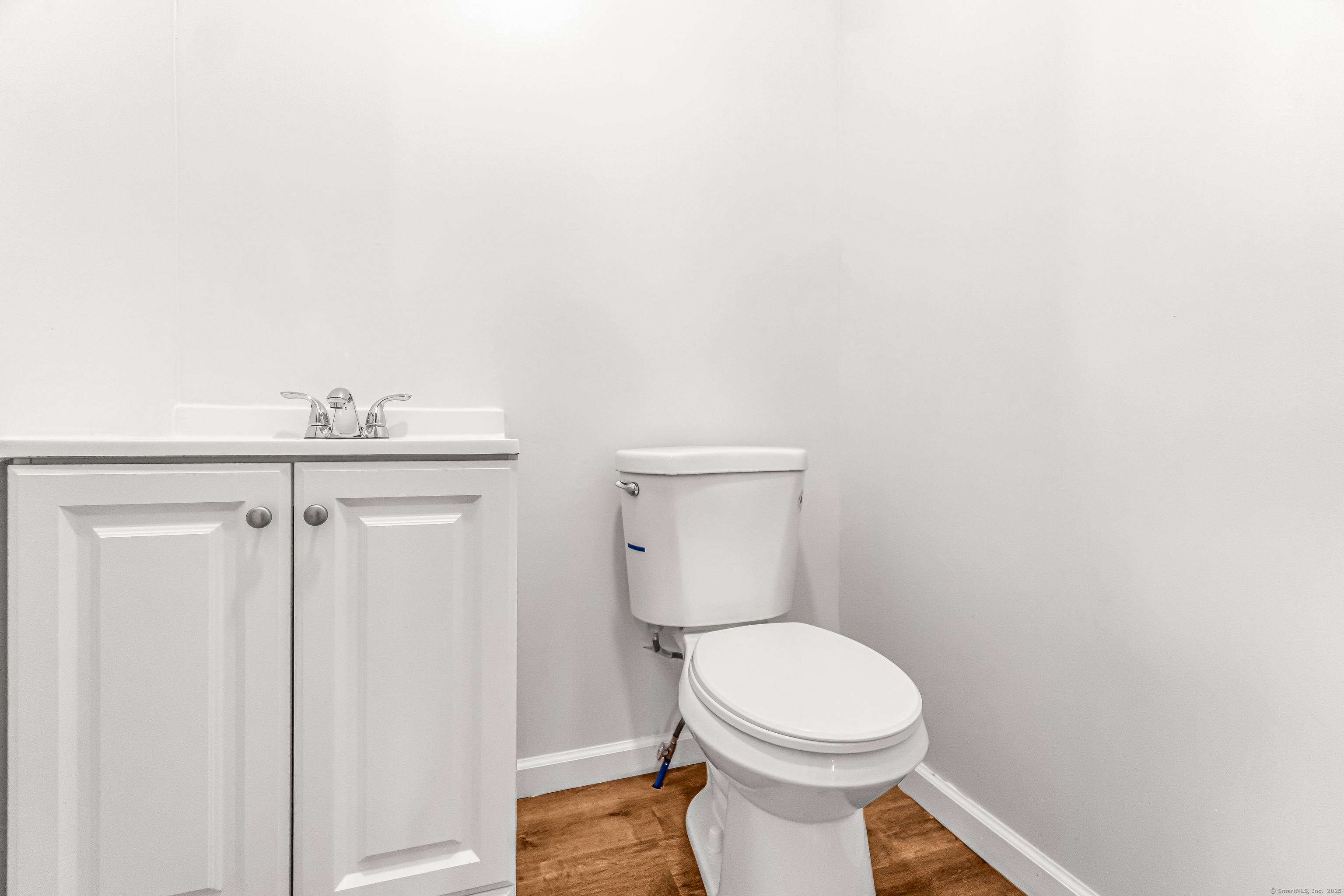 32 Hill Street Shelton CT 06484