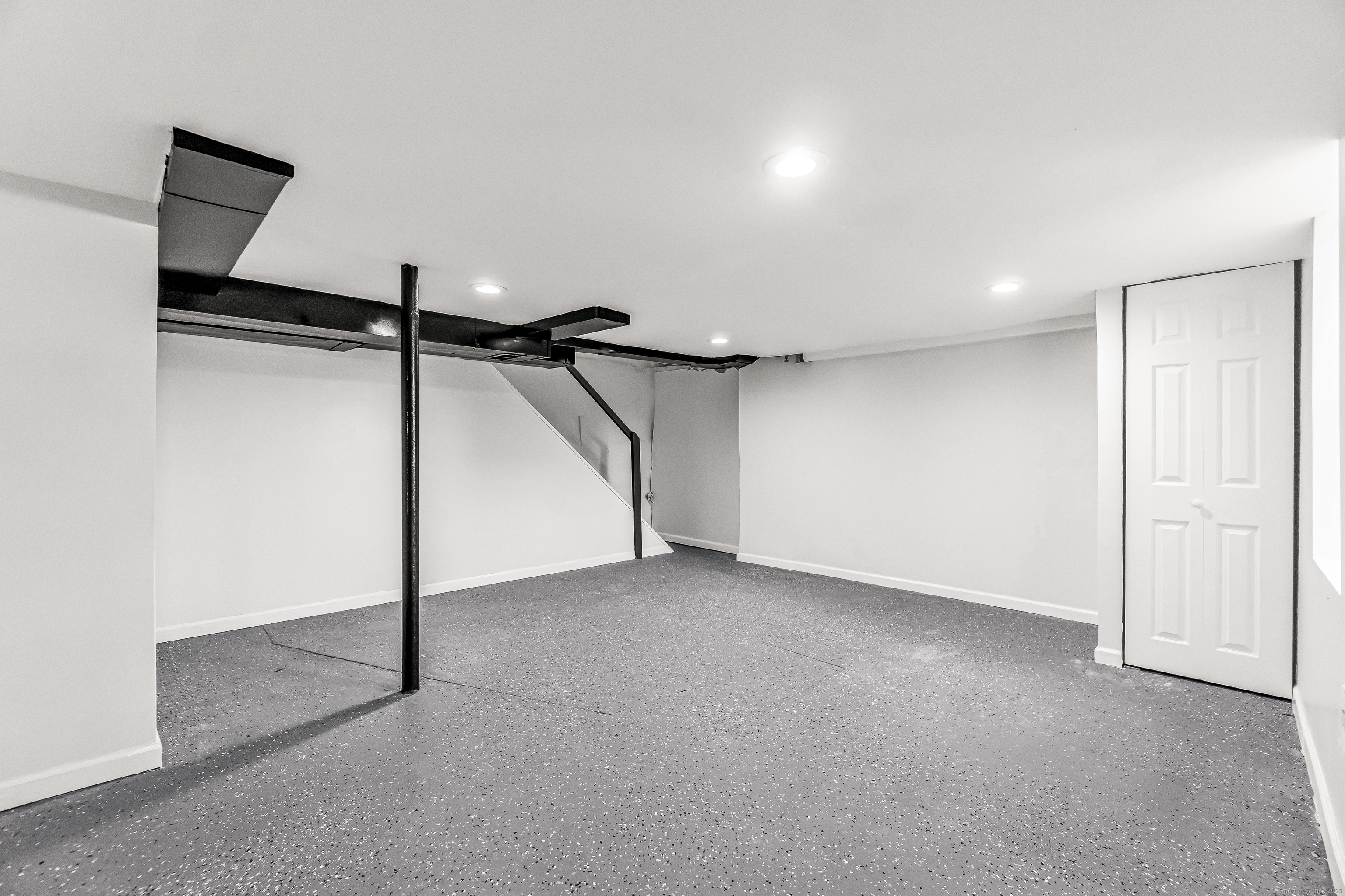 32 Hill Street Shelton CT 06484