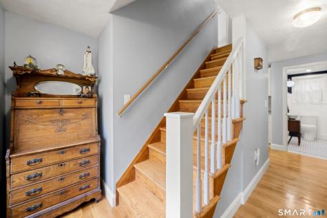 42 Oakwood Street Enfield CT 06082