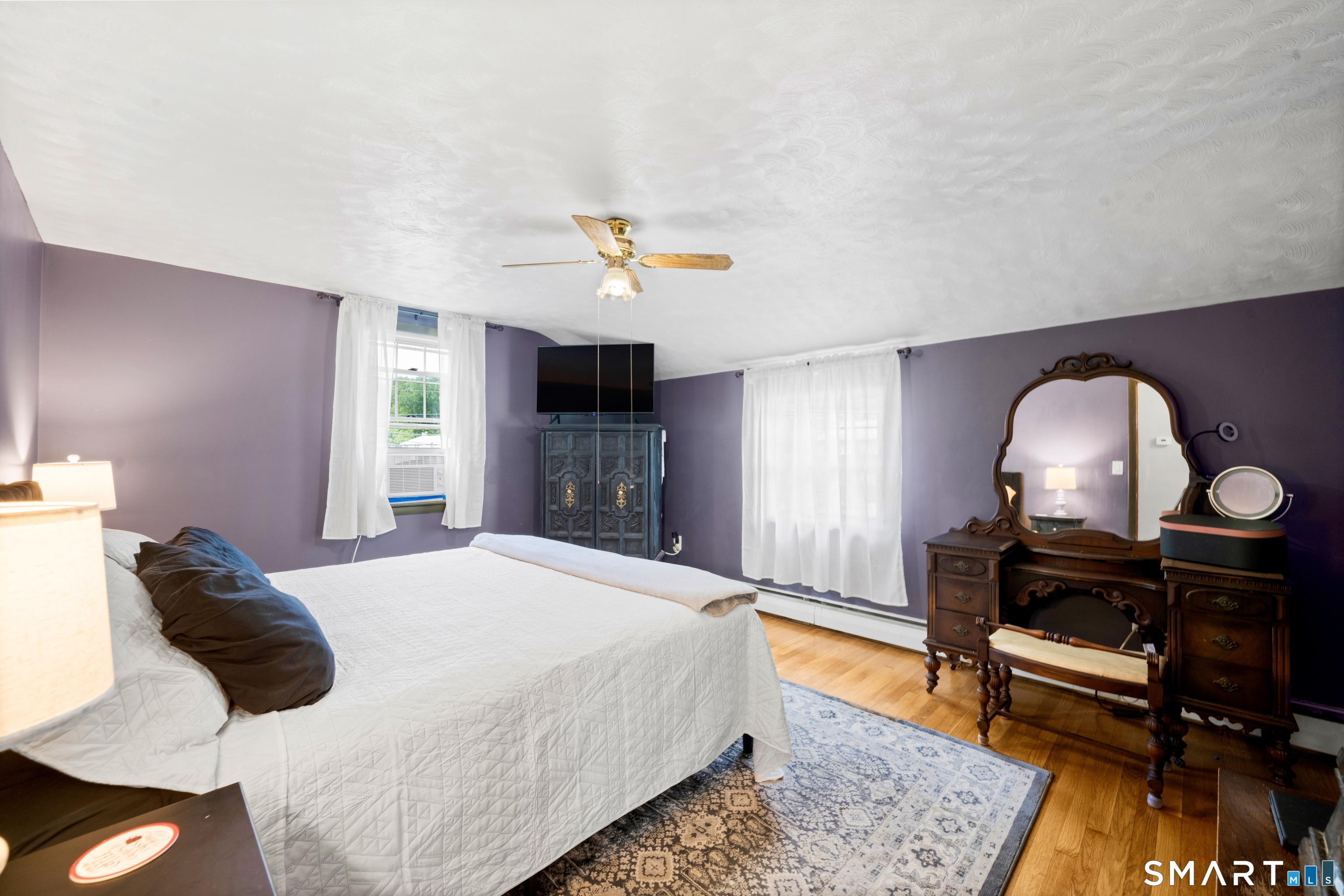 42 Oakwood Street Enfield CT 06082