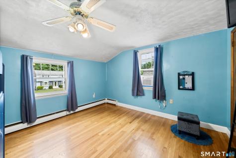 42 Oakwood Street Enfield CT 06082